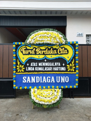 Papan Bunga Duka di Lajut